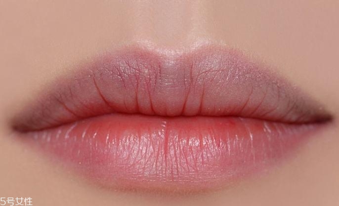 第一支口紅買什么 新手買口紅根據(jù)三點挑 第一支口紅買什么 新手買口紅根據(jù)三點挑