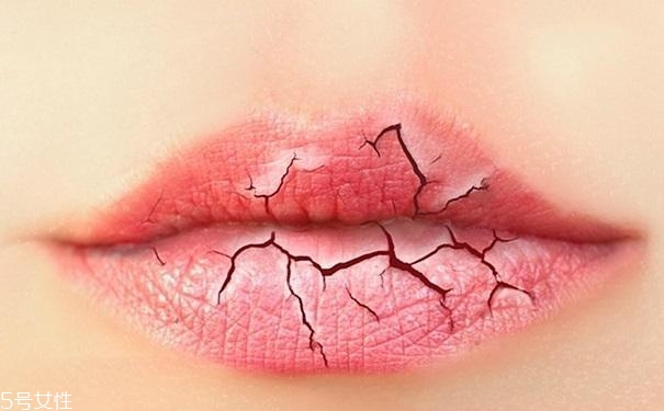 第一支口紅買什么 新手買口紅根據(jù)三點挑 第一支口紅買什么 新手買口紅根據(jù)三點挑