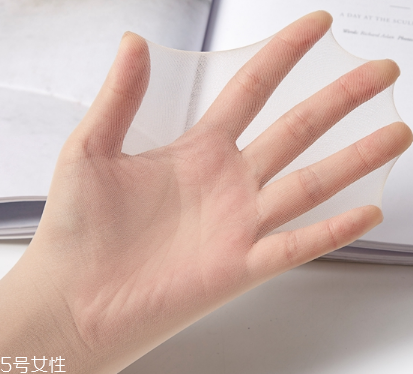 絲襪上有墨水怎么去除？絲襪上面的墨水怎么洗掉