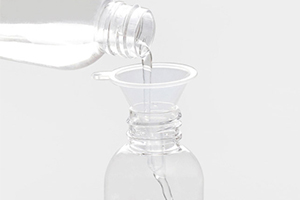 分裝瓶怎么裝？粉底液怎么裝入分裝瓶