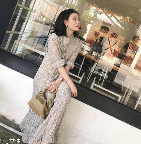 拍照穿什么衣服好看？最適合拍照的衣服推薦