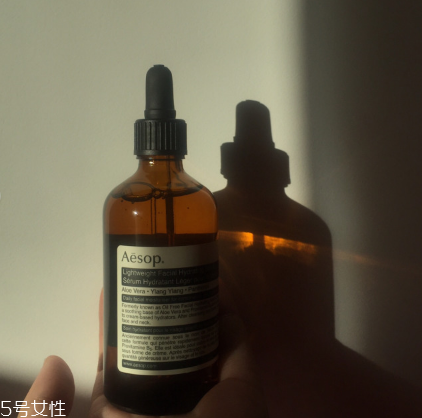 伊索維他命b與綠茶平衡調(diào)理液主要成分有哪些 伊索維他命b與綠茶平衡調(diào)理液主要成分有哪些