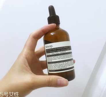 伊索綠茶平衡調(diào)理液和無油精華露哪個好 伊索綠茶平衡調(diào)理液和無油精華露哪個好