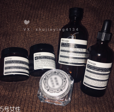 伊索綠茶平衡調(diào)理液和無油精華露哪個好 伊索綠茶平衡調(diào)理液和無油精華露哪個好