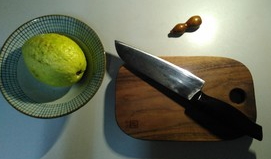 紅心芭樂怎么吃？紅心芭樂可以吃皮嗎