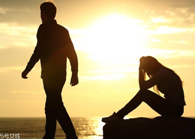 女生討厭男生哪些行為 和女朋友吵架不能做哪些事 女生討厭男生哪些行為 和女朋友吵架不能做哪些事