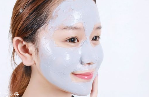 泥膜和面膜能同時(shí)用嗎 泥膜使用之前可以熱敷臉部 泥膜和面膜能同時(shí)用嗎 泥膜使用之前可以熱敷臉部