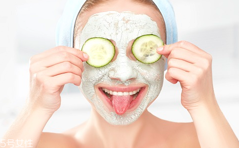 自制面膜和普通面膜的優(yōu)缺點(diǎn) 自制面膜的注意事項(xiàng) 自制面膜和普通面膜的優(yōu)缺點(diǎn) 自制面膜的注意事項(xiàng)