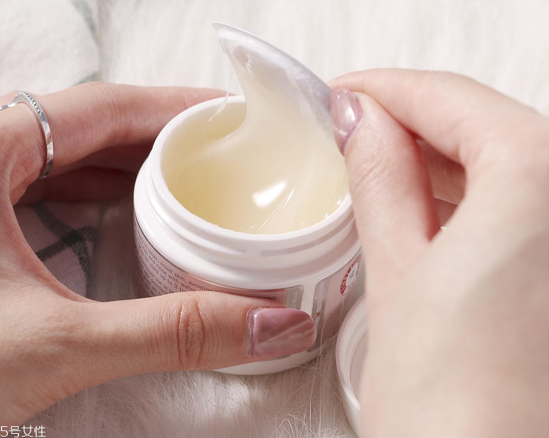 fab五合一面膜每次用多少 fab急救面膜50ml能用多久 fab五合一面膜每次用多少 fab急救面膜50ml能用多久