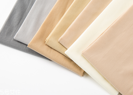 絲襪穿在內(nèi)褲里還是外？絲襪穿在內(nèi)褲外面嗎