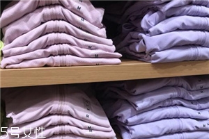 優(yōu)衣庫(kù)防曬衣多少錢？?jī)?yōu)衣庫(kù)防曬衣日本價(jià)格