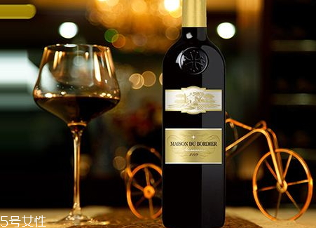 紅葡萄酒哪個(gè)牌子好 紅葡萄酒好喝嗎 紅葡萄酒哪個(gè)牌子好 紅葡萄酒好喝嗎