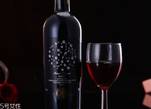 紅葡萄酒過期了還能喝嗎 什么樣的紅葡萄酒不能喝 紅葡萄酒過期了還能喝嗎 什么樣的紅葡萄酒不能喝