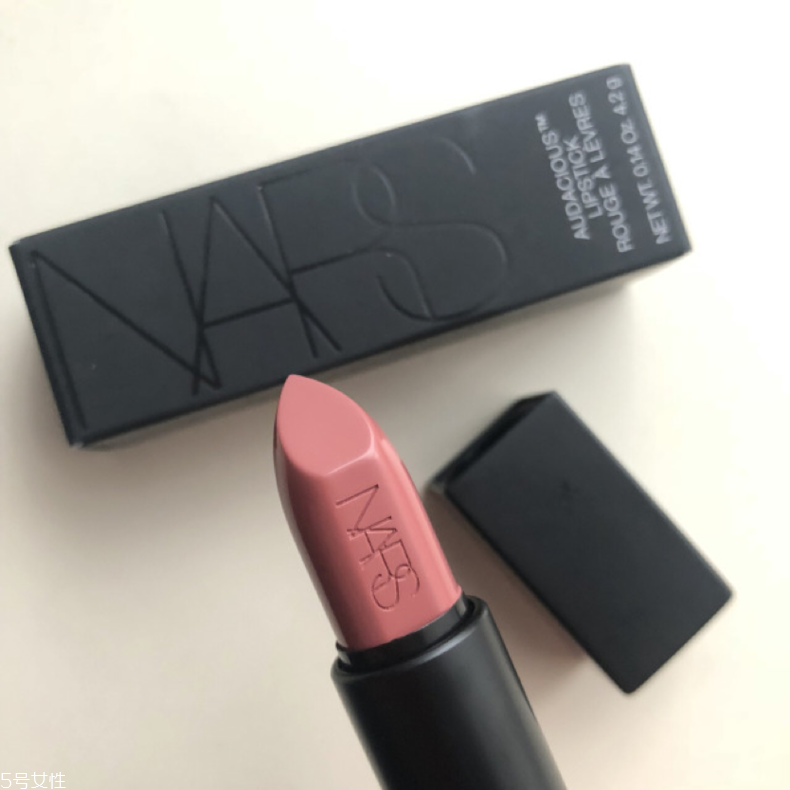 nars豆沙色口紅有幾支？nars兩款豆沙色對比試色