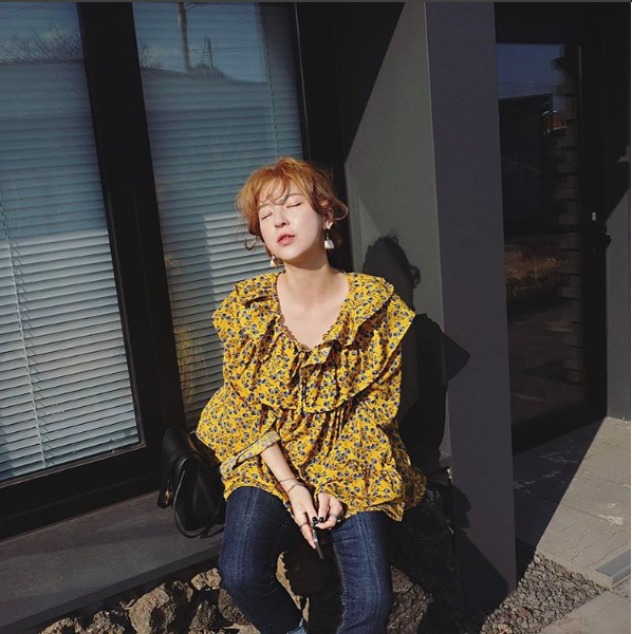 碎花上衣搭配什么好看 好看的碎花上衣搭配圖片 碎花上衣搭配什么好看 好看的碎花上衣搭配圖片