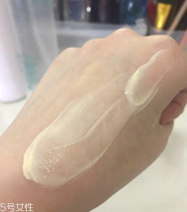 aesop伊索賦活芳香護(hù)手霜使用方法 伊索護(hù)手霜適合膚質(zhì) aesop伊索賦活芳香護(hù)手霜使用方法 伊索護(hù)手霜適合膚質(zhì)