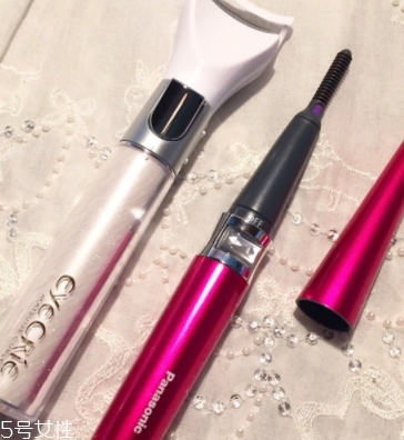 睫毛卷翹器怎么用？睫毛卷翹器使用注意事項