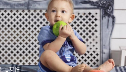 出牙期的寶寶該怎么護理 寶寶出牙如何預防齲齒 出牙期的寶寶該怎么護理 寶寶出牙如何預防齲齒