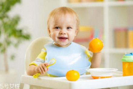 出牙期的寶寶該怎么護理 寶寶出牙如何預防齲齒 出牙期的寶寶該怎么護理 寶寶出牙如何預防齲齒