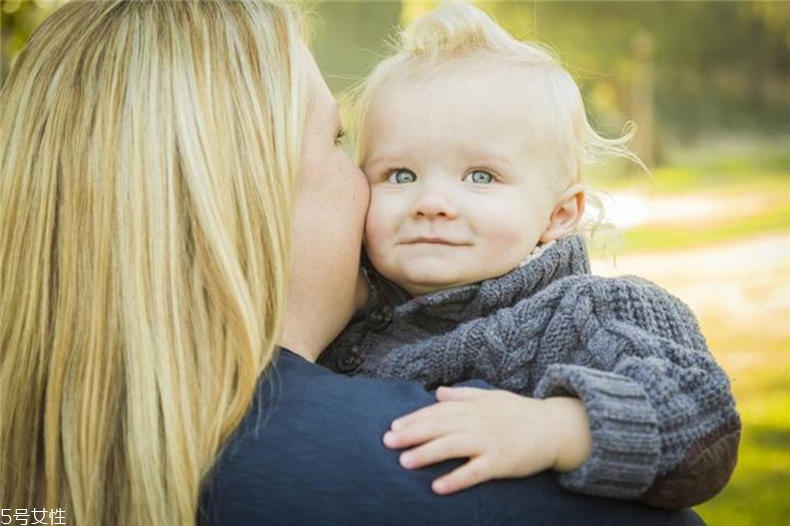 帶娃出行要準(zhǔn)備什么 帶娃出行要搞定這4點(diǎn) 帶娃出行要準(zhǔn)備什么 帶娃出行要搞定這4點(diǎn)