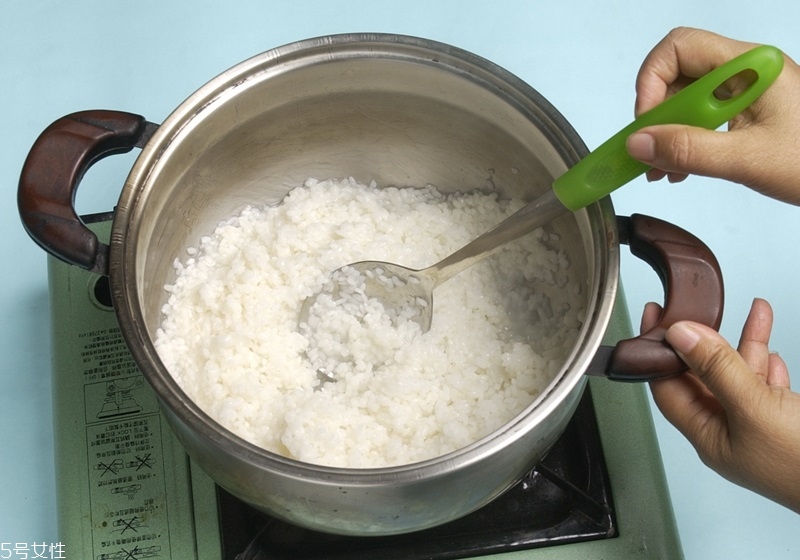 米飯怎么煮好吃 5個煮米飯好吃的技巧 米飯怎么煮好吃 5個煮米飯好吃的技巧