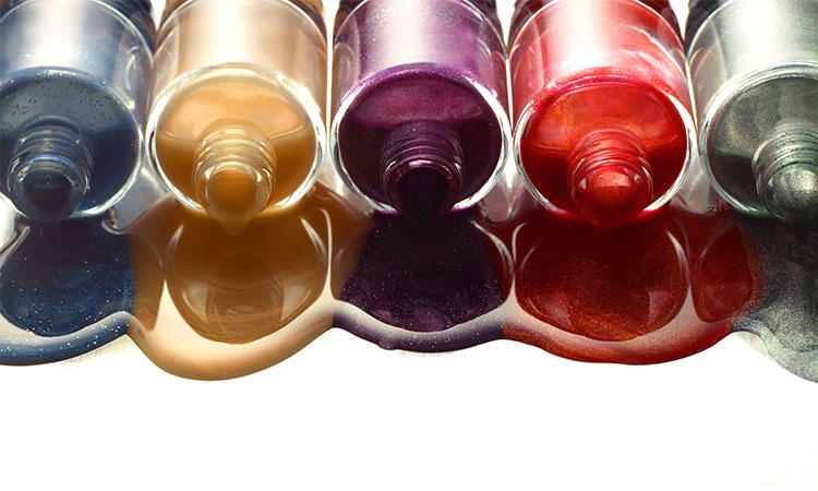 新手怎么正確挑選指甲油？四個(gè)小妙招教你