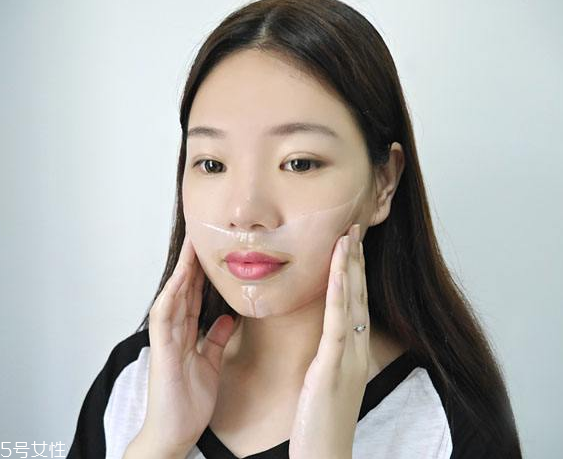 晚上敷面膜好還是早上敷面膜好 晚上敷完面膜要洗臉嗎 晚上敷面膜好還是早上敷面膜好 晚上敷完面膜要洗臉嗎