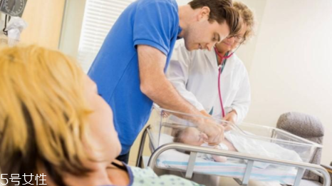 會陰側(cè)切傷口多久會愈合 會陰側(cè)切術(shù)如何避免 會陰側(cè)切傷口多久會愈合 會陰側(cè)切術(shù)如何避免