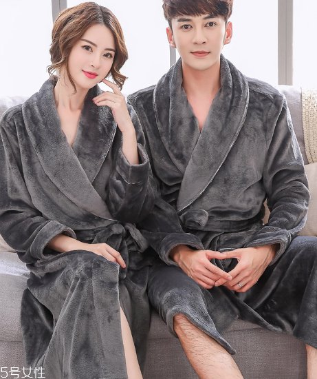 睡衣是貼身穿嗎？睡衣直接貼身穿嗎