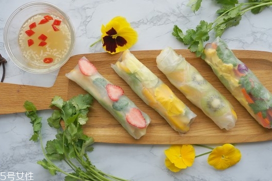 越南春卷哪種蘸醬好吃？越南春卷怎么吃