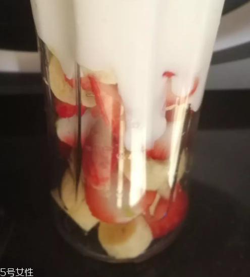 老酸奶怎么吃好吃？老酸奶推薦吃法