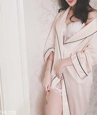 睡衣上的油漬怎么洗掉？睡衣油漬清洗方法