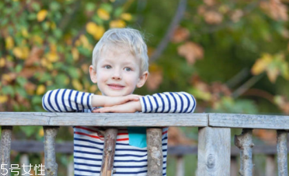 孩子情商怎么培養(yǎng) 異性緣培養(yǎng)4大法則 孩子情商怎么培養(yǎng) 異性緣培養(yǎng)4大法則