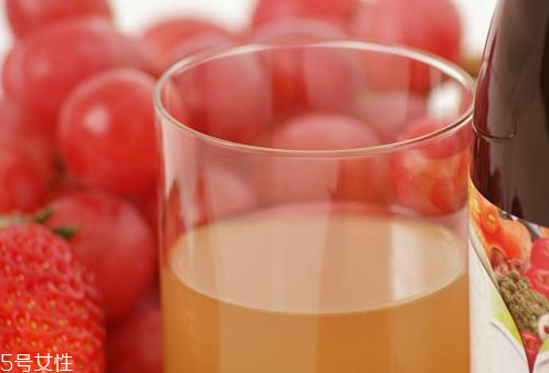 酵素能治便秘嗎？便秘喝酵素好嗎？