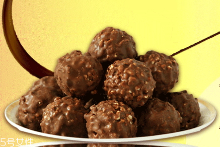 金莎巧克力會(huì)胖嗎 金莎巧克力熱量高嗎 金莎巧克力會(huì)胖嗎 金莎巧克力熱量高嗎