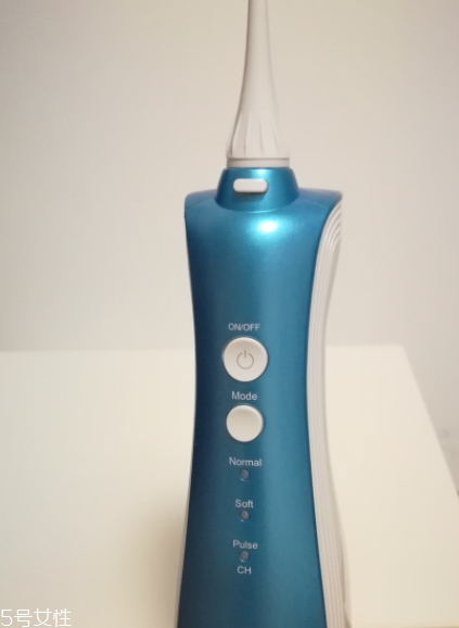 沖牙器能代替牙刷嗎？用沖牙器要刷牙嗎