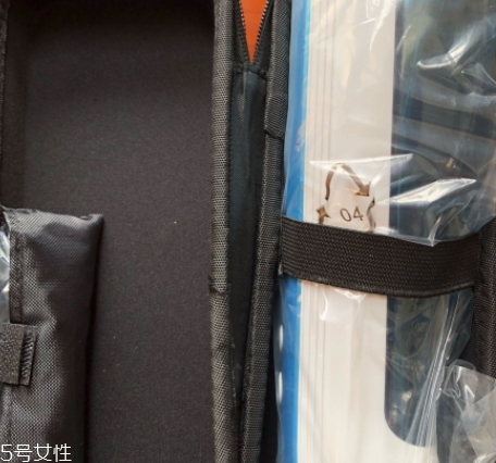 沖牙器和牙線哪個好？沖牙器和牙線的優(yōu)缺點