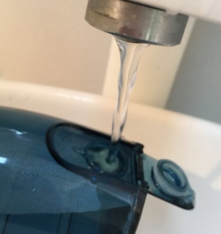 沖牙器和電動(dòng)牙刷哪個(gè)好？沖牙器和電動(dòng)牙刷對(duì)比