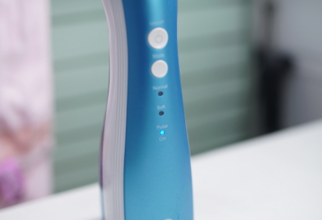 沖牙器和電動(dòng)牙刷哪個(gè)好？沖牙器和電動(dòng)牙刷對(duì)比