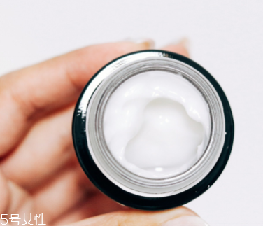 蘭蔻小黑瓶發(fā)光眼霜多少錢 蘭蔻新品肌底精華眼霜專柜價 蘭蔻小黑瓶發(fā)光眼霜多少錢 蘭蔻新品肌底精華眼霜專柜價