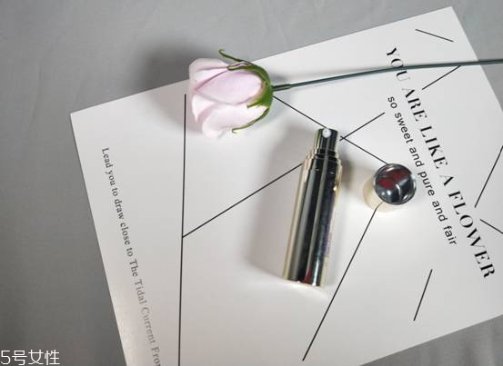 雅芳VC美白祛斑精華怎么用 雅芳VC美白祛斑精華使用步驟 雅芳VC美白祛斑精華怎么用 雅芳VC美白祛斑精華使用步驟