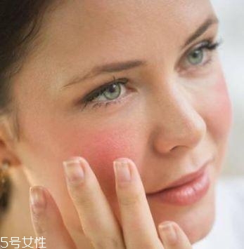 刷酸時要注意什么 刷酸去閉口操作指南 刷酸時要注意什么 刷酸去閉口操作指南