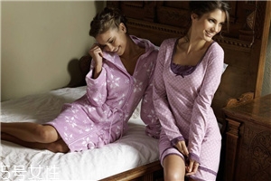 睡衣領(lǐng)口大了怎么辦？睡衣領(lǐng)子太大解決方法