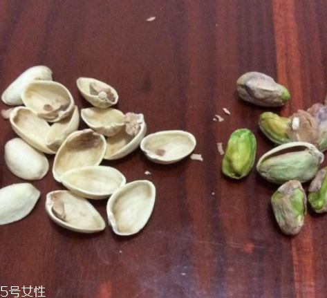 開(kāi)心果是銀杏果嗎？開(kāi)心果是白果嗎？