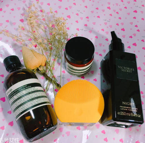 伊索蜜柑水潤(rùn)乳霜怎么樣 aesop蜜柑水潤(rùn)乳霜好用嗎 伊索蜜柑水潤(rùn)乳霜怎么樣 aesop蜜柑水潤(rùn)乳霜好用嗎