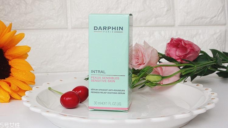 darphin多效舒緩精華液敏感肌能用嗎？油皮能用嗎？