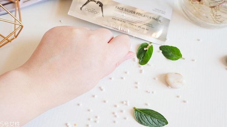 oozoo傲卓銀箔面膜有熒光劑嗎 傲卓銀箔面膜熒光劑測試 oozoo傲卓銀箔面膜有熒光劑嗎 傲卓銀箔面膜熒光劑測試