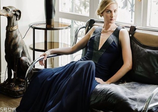 鳳梨衣服什么牌子 用鳳梨來(lái)做皮革 鳳梨衣服什么牌子 用鳳梨來(lái)做皮革