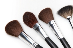 化妝刷能用洗面奶洗嗎 化妝刷適合用洗面奶洗嗎 化妝刷能用洗面奶洗嗎 化妝刷適合用洗面奶洗嗎