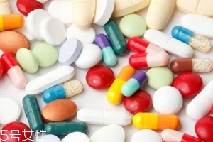 止痛藥會(huì)刺激胃嗎？止痛藥對(duì)胃有傷害嗎